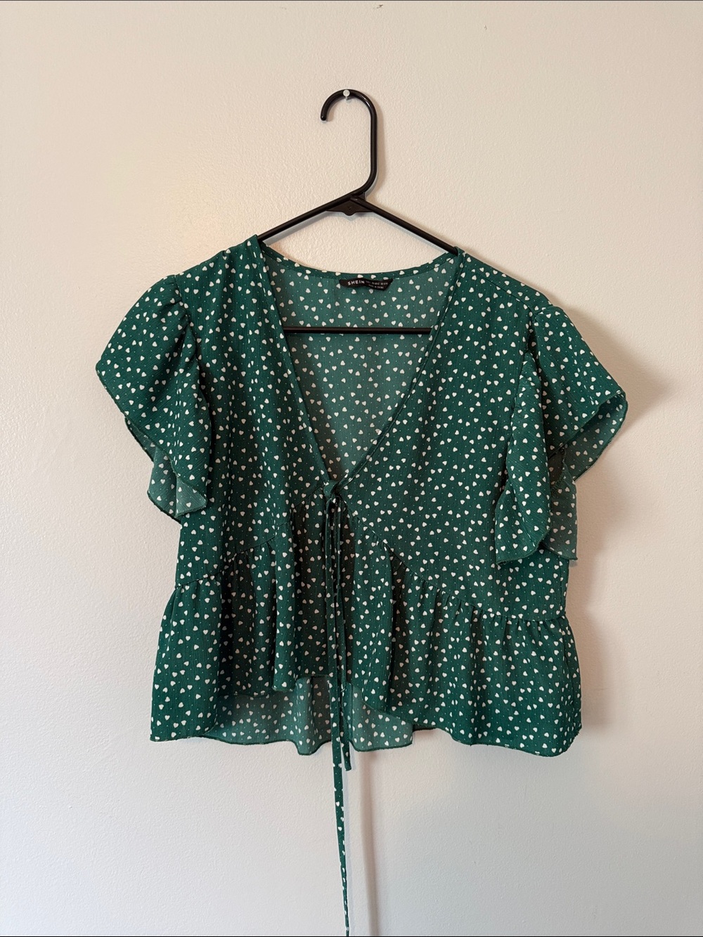 SHEIN Green Heart-Print V-Neck Peplum Tie-Front Top